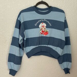 Strawberry Shortcake Women’s Cropped Fleece Graphic Sweater - NWT